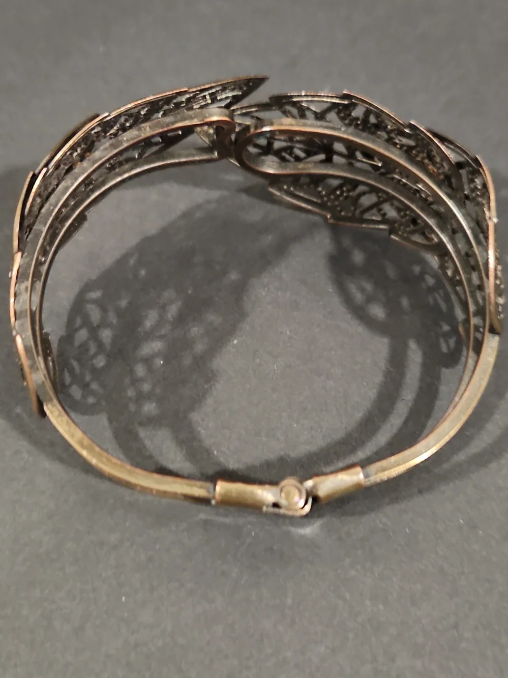 Vintage Antique Brass Tone Filigree Bracelet Wide Leaf Hinged Cuff Bangle